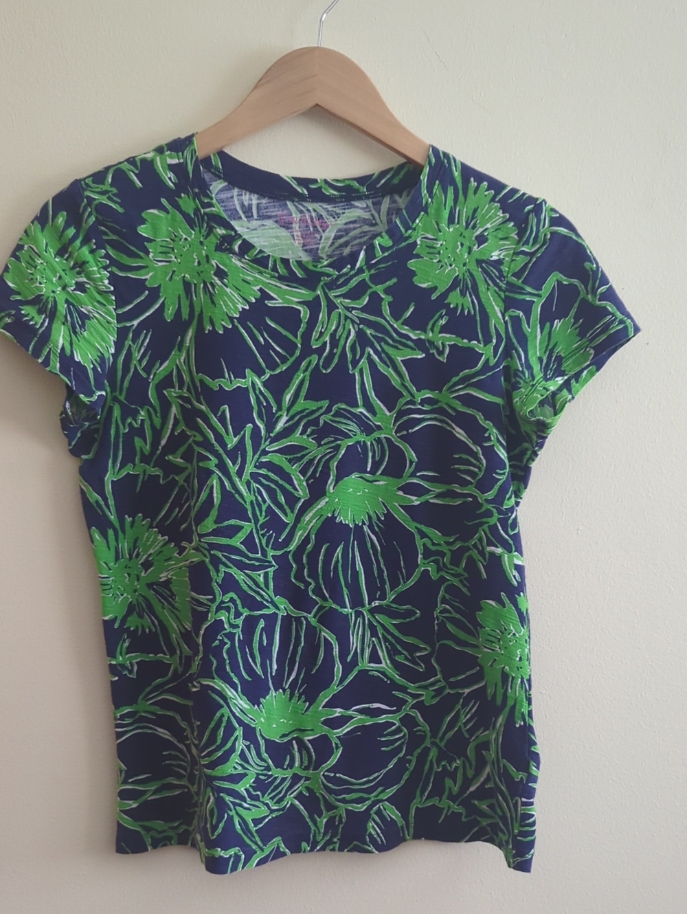 Lilly Pulitzer Navy Short-Sleeve Tee with Green Floral Print 100% Cotton SZ XL